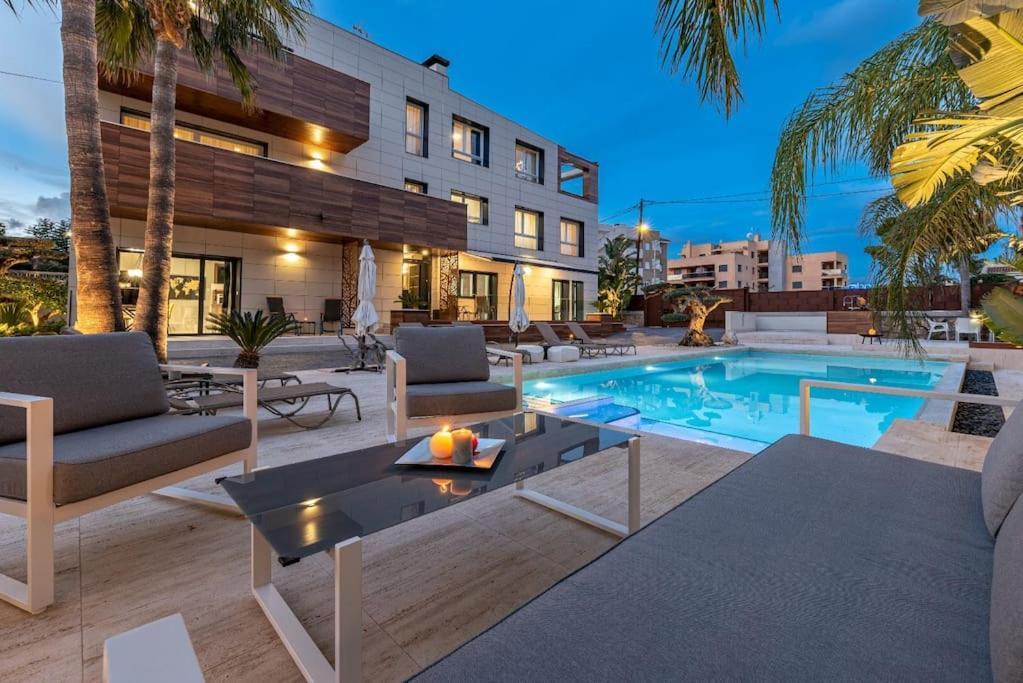 5 Stelle Piscina, Jacuzzi, Wifi - 2 Min Dal Mare Daire Miami Playa Dış mekan fotoğraf