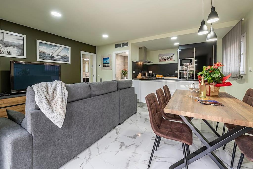 5 Stelle Piscina, Jacuzzi, Wifi - 2 Min Dal Mare Daire Miami Playa Dış mekan fotoğraf