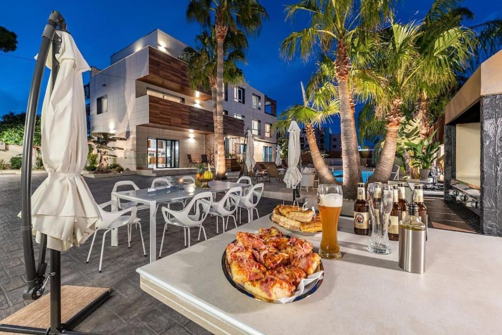 5 Stelle Piscina, Jacuzzi, Wifi - 2 Min Dal Mare Daire Miami Playa Dış mekan fotoğraf