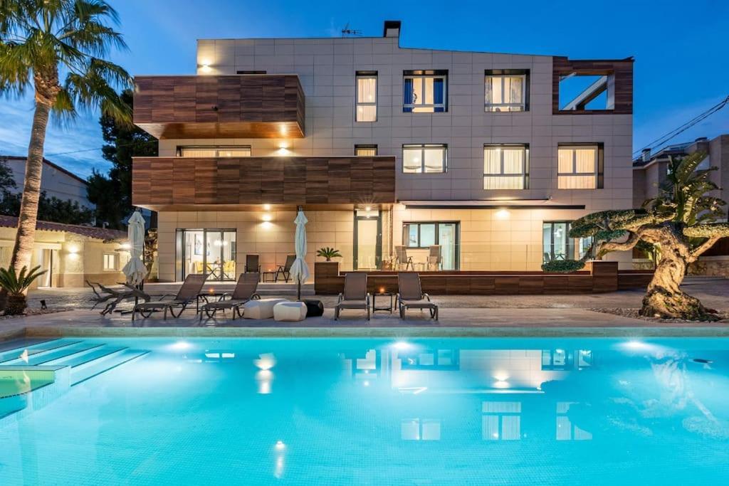 5 Stelle Piscina, Jacuzzi, Wifi - 2 Min Dal Mare Daire Miami Playa Dış mekan fotoğraf